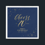 Serviette En Papier Or et marine | Modern Cheers 70th Birthday Party<br><div class="desc">Cette serviette en papier personnalisée ajoutera des détails élégants à votre journée spéciale. Ce design présente des graphismes étincelants et de la typographie "Cheers to 70 years" en texture feuille d'or sur un arrière - plan bleu marine. Parfait pour une soirée dorée moderne à thème 70ème anniversaire. Les invitations et...</div>