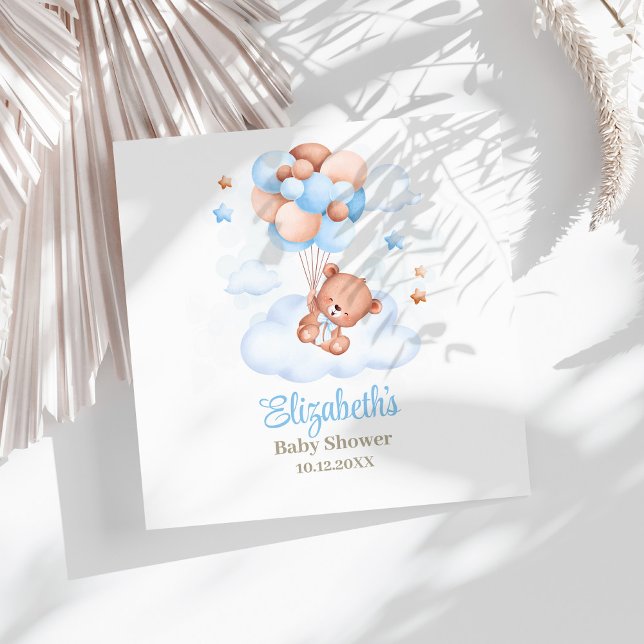 Serviette En Papier Ours en peluche dans le Baby shower Sky (Teddy Bear in the Sky Baby Shower Napkins on a sunny white table.)