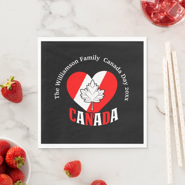 Serviette En Papier Paramètres de fête du Canada Personnaliser le nom  (En situation)