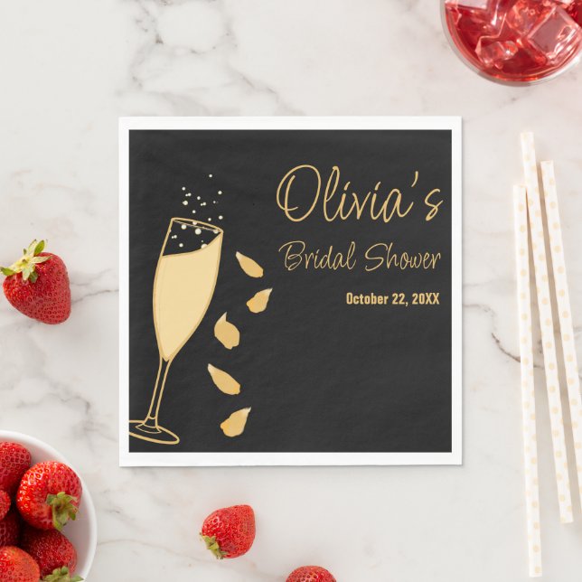 Serviette En Papier Pétales et Prosecco Fête des mariées noire (En situation)