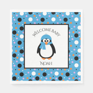 Serviette En Papier Pingouin mignon avec Casquette bleu et Écharpe sur