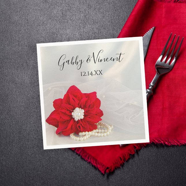 Serviette En Papier Poinsettia rouge et perles blanches Mariage d'hive (Set a festive table with the Red Poinsettia and Pearls Winter Wedding Paper Napkins.)