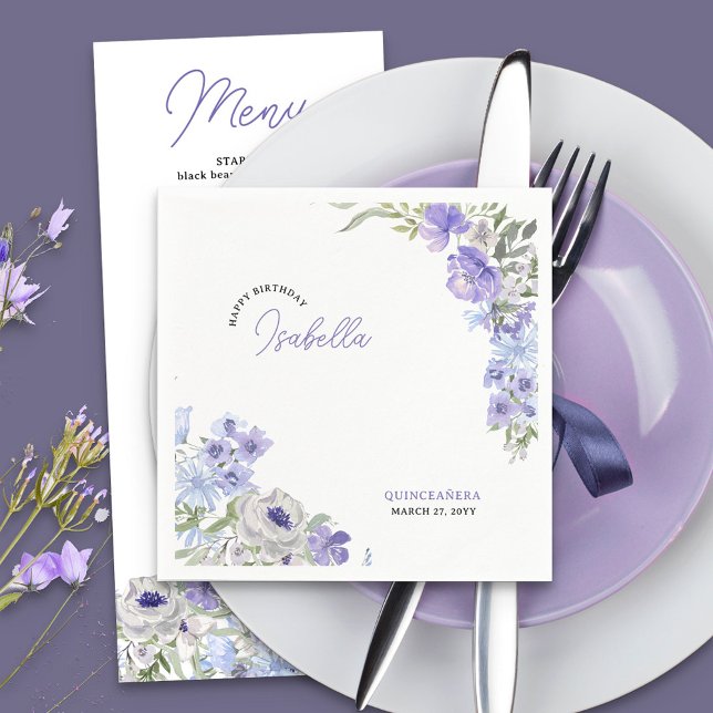 Serviette En Papier Purple Floral Joyeux Anniversaire Nom du script (Personalized Birthday Party Napkins with pretty flowers in purple lilace and blue)