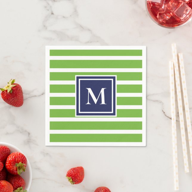 Serviette En Papier Rayure vert Kelly Moderne Monogramme Coastal Beach (En situation)