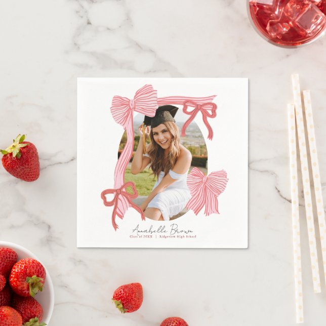 Serviette En Papier Red Bows Photo Graduation (En situation)