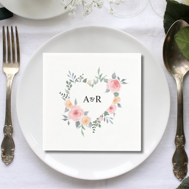 Serviette En Papier Rose rose Floral Mariage en forme de coeur végétal (Créateur téléchargé)