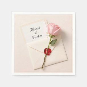 Serviette En Papier Rose rose sur une enveloppe Mariage scellée à cire