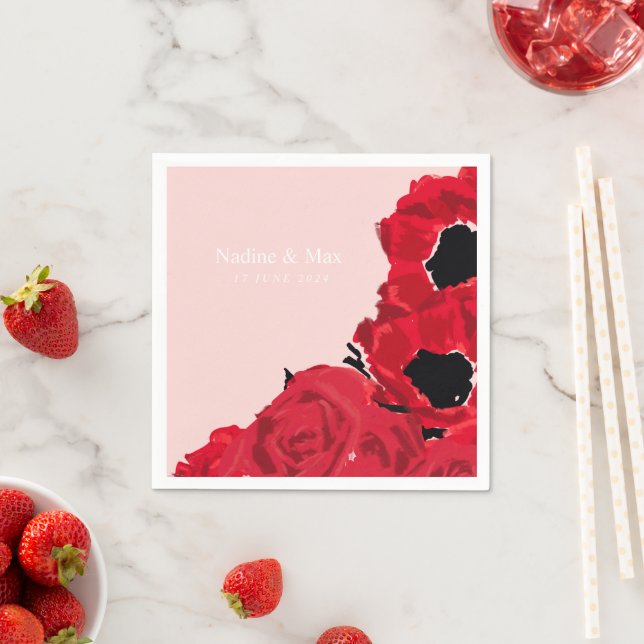 Serviette En Papier Roses et Pavots Rouges Abstraits (En situation)