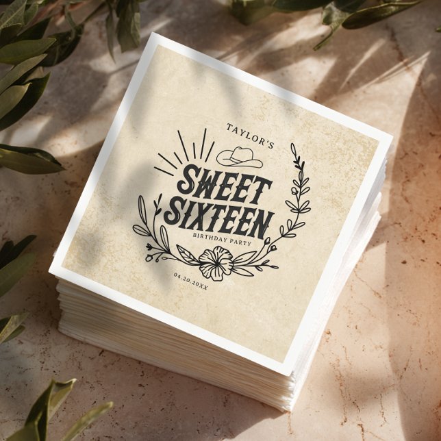 Serviette En Papier Russe Beige Cowgirl Floral Sweet sixteen Anniversa (Rustic cowgirl floral Sweet Sixteen birthday napkins stack on table.)