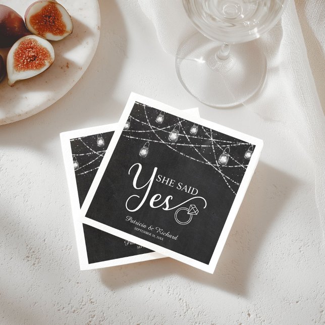 Serviette En Papier Rustique Elle a dit oui Tableau de mariage Engagem (Créateur téléchargé)
