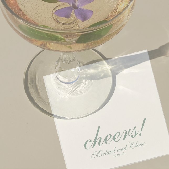 Serviette En Papier Sage Green Cheers Élégant Mariage personnalisé (Modern Elegant Sage Green Wedding Suite Theme with options to personalize for your special day.)