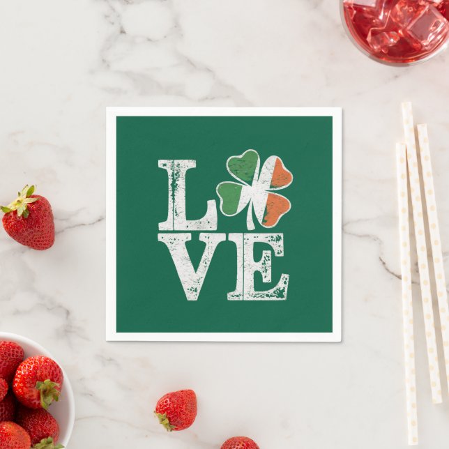 Serviette En Papier Saint-Patrick Love Chanceuse Irlande Trèfle Vert  (En situation)