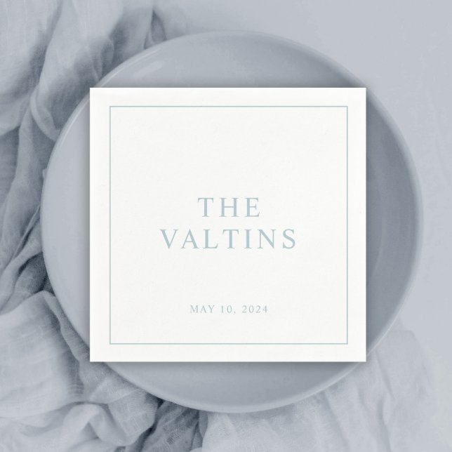 Serviette En Papier Serviettes de mariage Simple Typography Dusty Blue (Simple classic dusty blue couples newlywed wedding reception cocktail napkins.)