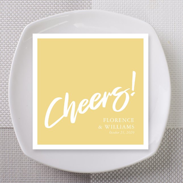 Serviette En Papier Simple lettrage brosse jaune Mariage Joie (Simple yellow brush lettering cheers wedding napkins with names and date)