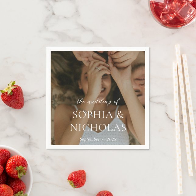 Serviette En Papier Simple Mariage photo moderne noir et blanc (En situation)