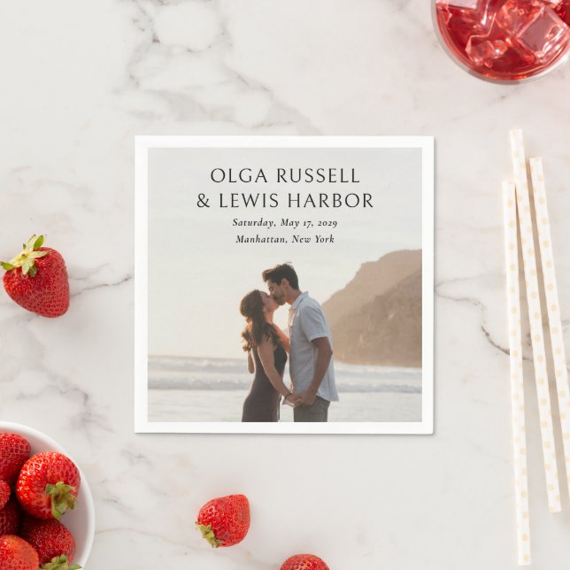 Serviette En Papier Simple Noir Mariage moderne (En situation)