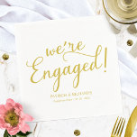 Serviette En Papier Simple Nous sommes engagés Engagement Party Gold<br><div class="desc">Mignonne calligraphie fiançailles serviettes de fête. Facile à personnaliser avec vos détails. Contactez-moi par conversation si vous avez des questions sur l'oeuvre ou avez besoin d'une personnalisation. VEUILLEZ NOTER : Pour obtenir de l'aide sur les commandes, l'expédition, l'information sur les produits, etc., contactez le service à la clientèle de Zazzle...</div>