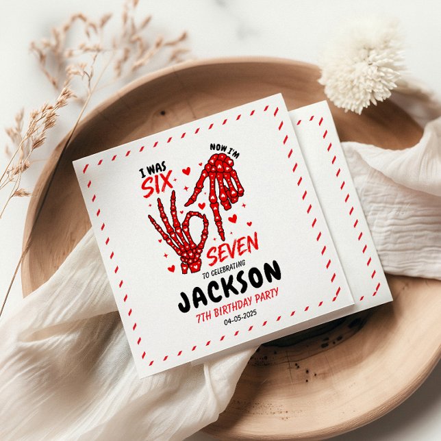 Serviette En Papier Six Seven Anniversaire Squelette Mains Fête (Six Seven Birthday Skeleton Hands Party Napkins)