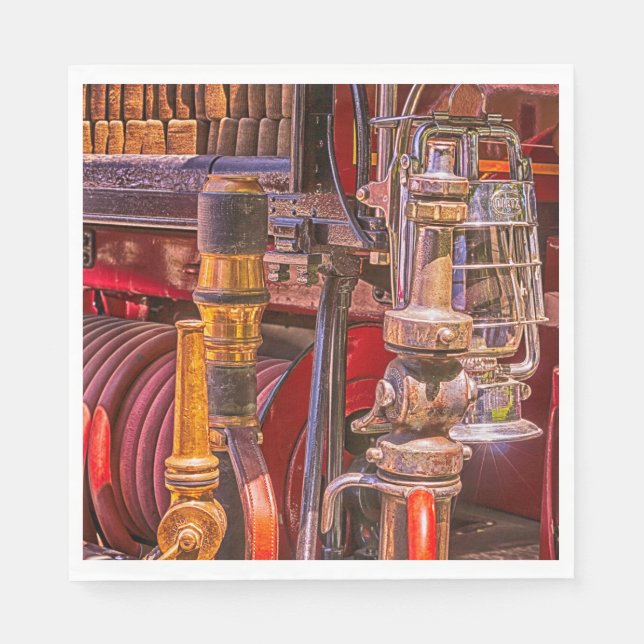 Serviette En Papier Sur L'Ancien Camion À Feu (Devant)