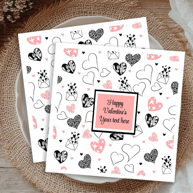 Serviette En Papier Texte d'amour personnalisé Cœurs roses noirs Fête  (Personalized Love Text Pink Black Hearts Party Napkins

)