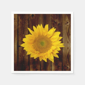 Serviette En Papier Tournesol sur le bois de la grange Vintage