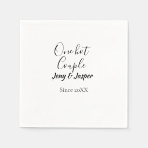 Serviette En Papier Un couple chaud ajoute un nom depuis la date de l'