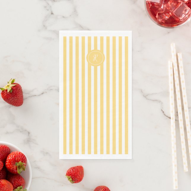 Serviette En Papier Yellow French Beach Stripe Personnalisé Monogramme (En situation)
