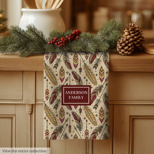 Serviette Tribale Classique Personnalisée Accent P (Classic Tribal Towel Personalized Feathers Accent)