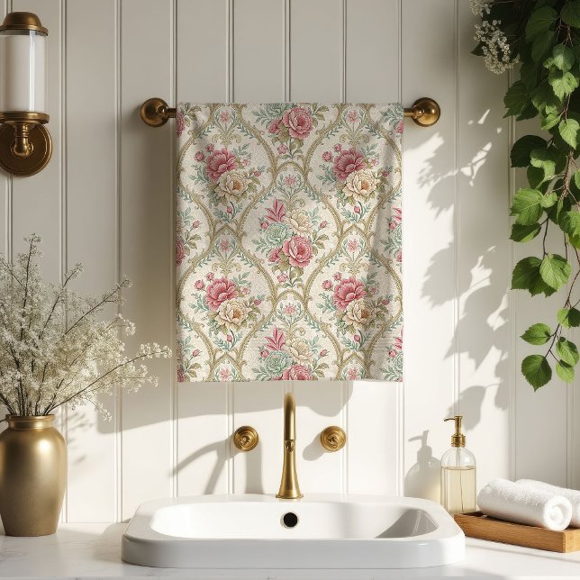 Serviette victorienne pastel décor de salle de bai (Pastel Victorian Towel Elegant Floral Bath Decor)