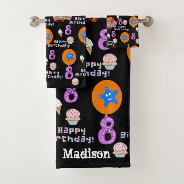 Serviettes, #8 Joyeux 8e anniversaire (En situation)