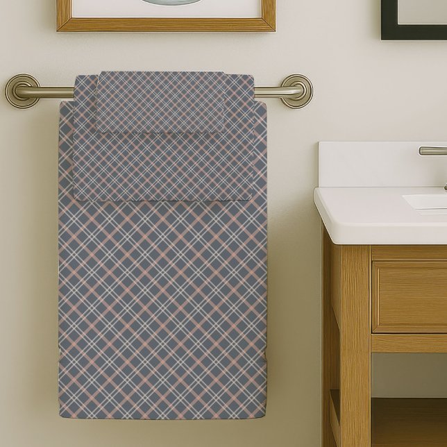 Serviettes à carreaux en corail doux Éléments de s (Soft Coral Plaid Towels Elegant Bath Essentials)