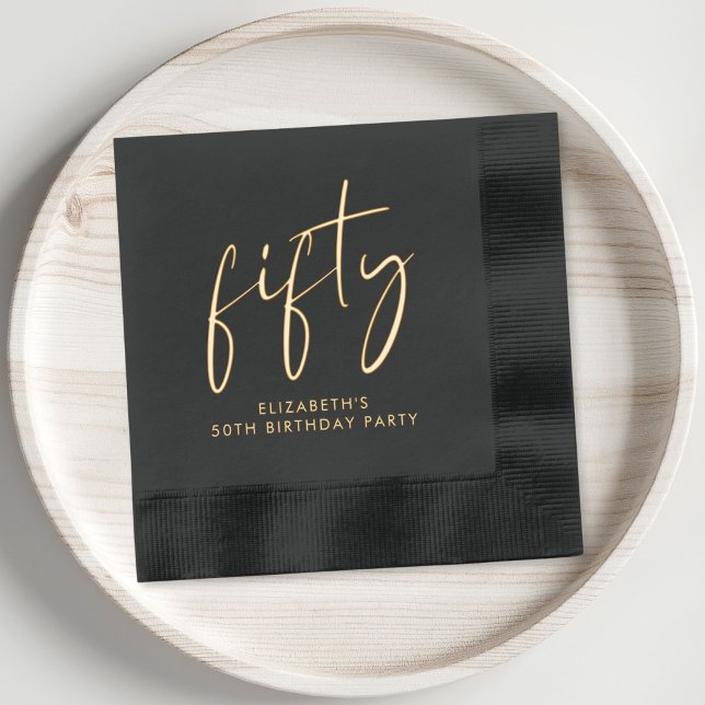 Serviettes Avec Dorure Chic Script 50e fête d'anniversaire (Elevate your 50th birthday party decor with these chic and elegant foil stamped napkins)