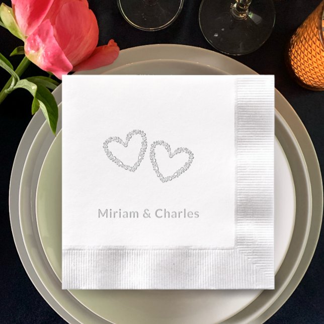 Serviettes Avec Dorure Coeur élégant personnalisé 25e anniversaire Argent (Add couple’s names for real foil silver personalized napkins. Simple romantic hearts.
)