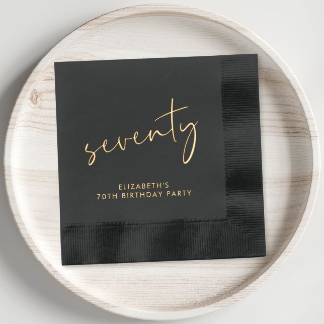 Serviettes Avec Dorure Élégante fête du 70e anniversaire (Elevate your 70th birthday party decor with these chic and elegant foil stamped napkins)