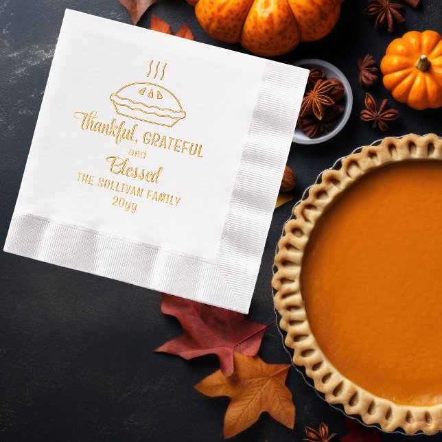 Serviettes Avec Dorure Thanksgiving Pie Merci Grateful Blessé Famille (Thanksgiving Pie "Thankful, Grateful and Blessed" Family Name and Year Stamped Foil Napkins)