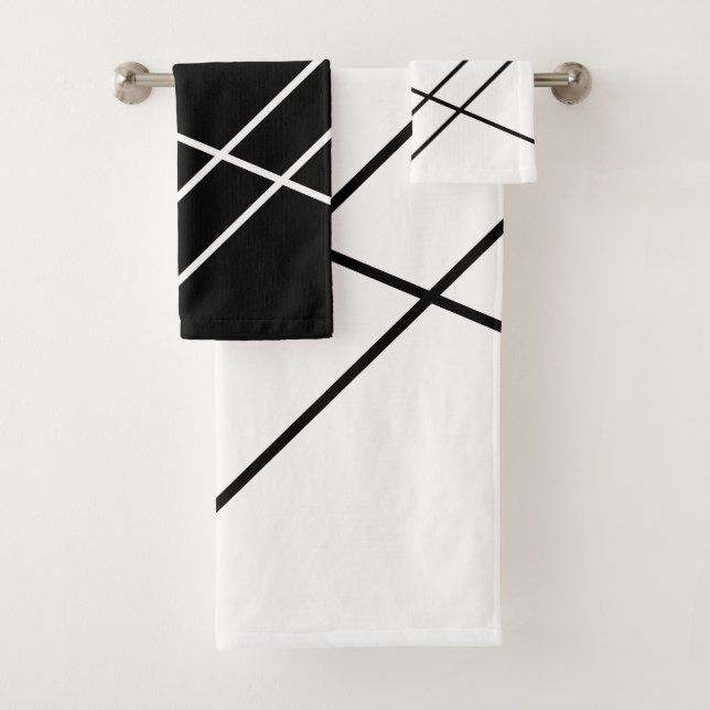 Serviettes de bain blanches avec rayures diagonale (En situation)