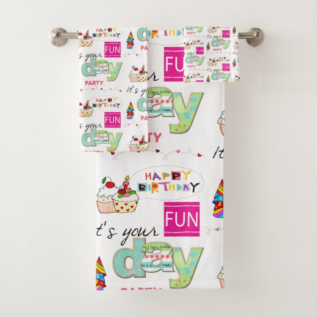 Serviettes de bain, Joyeux Anniversaire Cupcake FU (En situation)