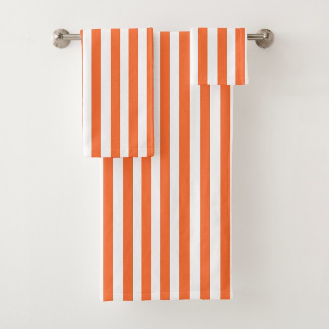 Serviettes rayées orange (En situation)