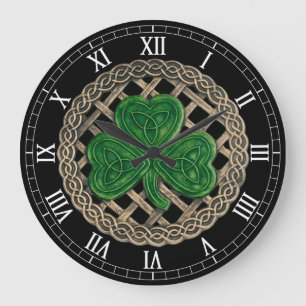 Shamrock noir et noeuds celtiques Horloge des numé