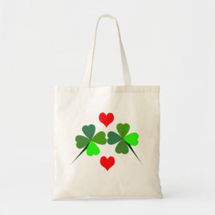 Shamrocks et sac de coeurs