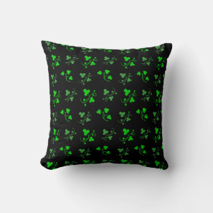 Shamrocks verts irlandais sur Coussin noir