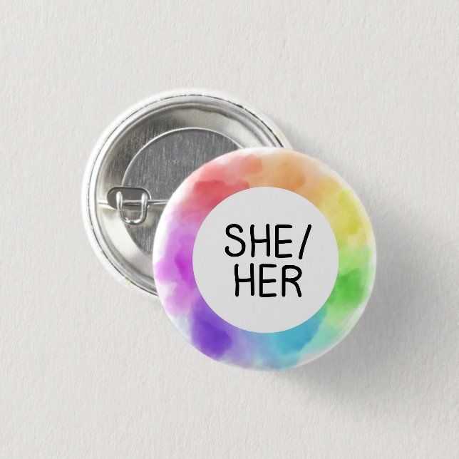 she / her pronoun button badge pin handwritten (Devant & derrière)