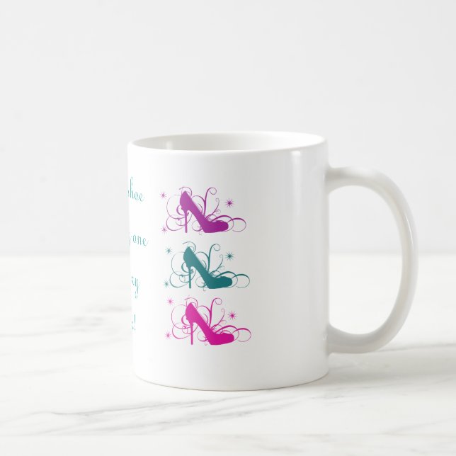 Si La Chaussure S'Adapte À La Mug (Droite)