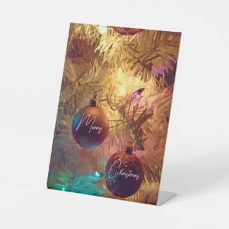 Signe de piédestal de deux ornements d'arbre de No