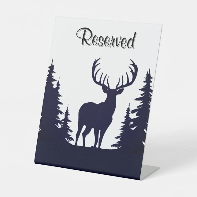 Signe De Table Big Buck Parmi Pine Trees Vector Réservé (Recto)