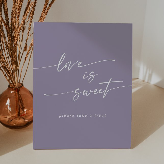 Signe De Table Boho Chic Lavender Purple Love Est Mariage Sucré (Boho Chic Lavender Purple Love Is Sweet Wedding Pedestal Sign)