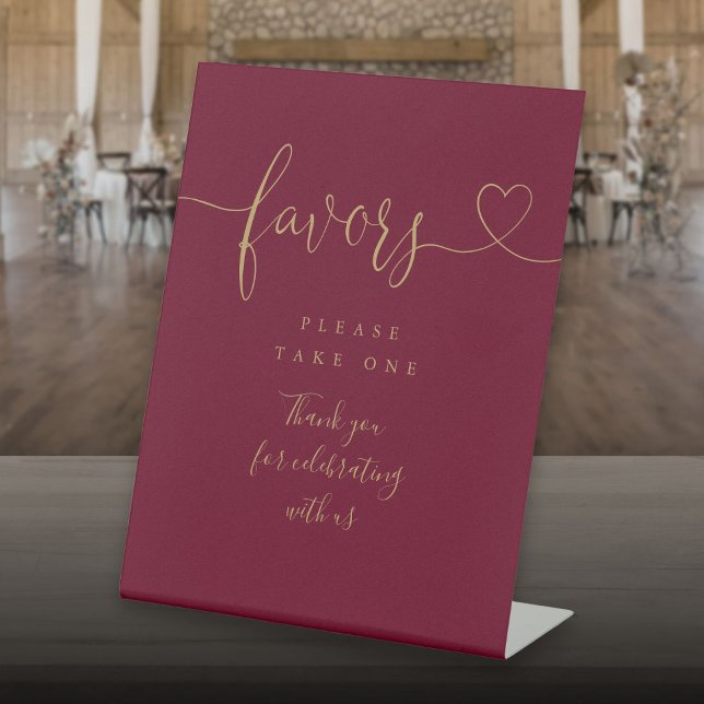 Signe De Table Burgundy Et Gold Heart Script Favorisent (Burgundy And Gold Heart Script Favors Pedestal Sign)