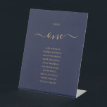 Signe De Table Carte de siège de la Marine Blue Gold Script<br><div class="desc">Ces élégantes affiches en bleu marine et en or signent le numéro de tableau des sièges sont parfaites pour toutes les célébrations. Conçu par Thisisnotme©</div>