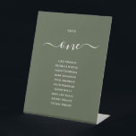 Signe De Table Carte de siège du tableau de caractères chic vert<br><div class="desc">Ces élégants panneaux de signature vert olive tableau numéro de siège signes sont parfaits pour toutes les célébrations. Conçu par Thisisnotme©</div>