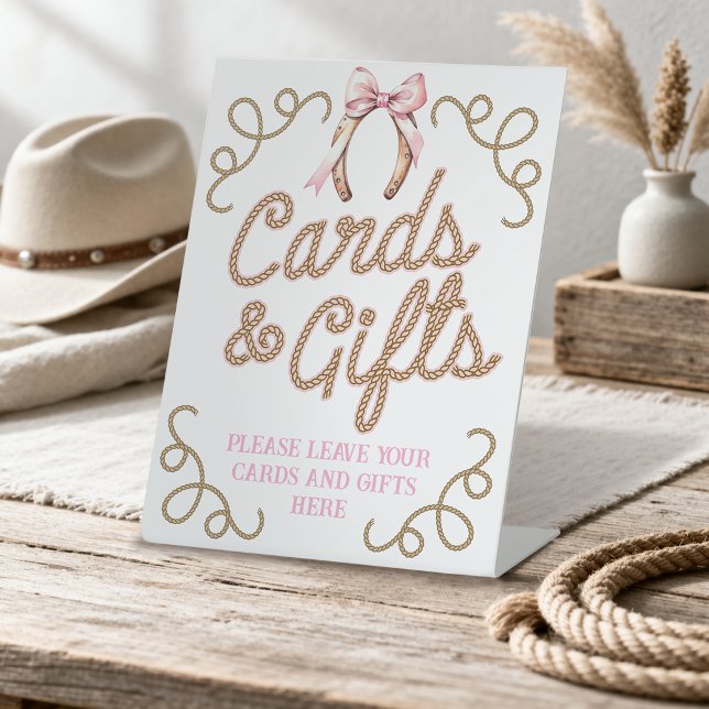 Signe De Table Cartes et Cadeaux Pink First Rodeo (Pink First Rodeo Cards and Gifts Pedestal Sign)